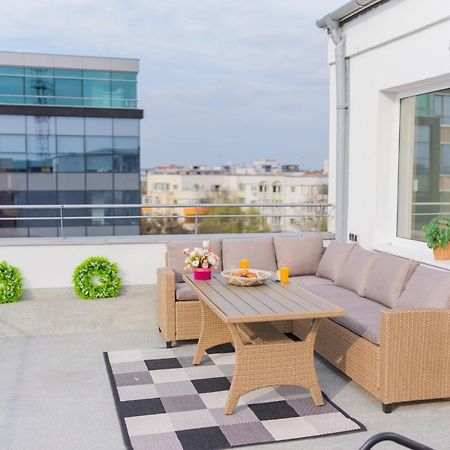 Penthouse With Huge Rooftop Terrace & City View Bukarest Exterior foto