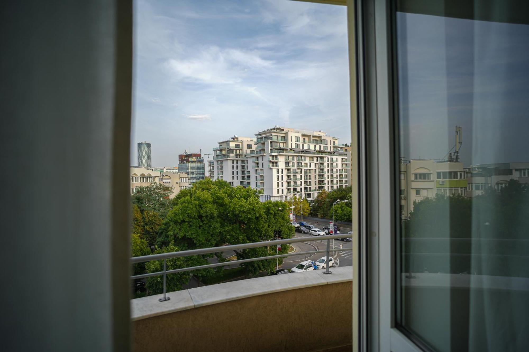 Penthouse With Huge Rooftop Terrace & City View Bukarest Exterior foto